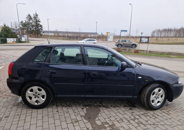 Audi A3 cena 11500 przebieg: 212000, rok produkcji 2000 z Strzyżów małe 191